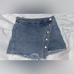 Stylish Denim Skirt with Button Detail